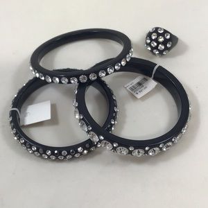 Set of 3 bracelets and dome ring